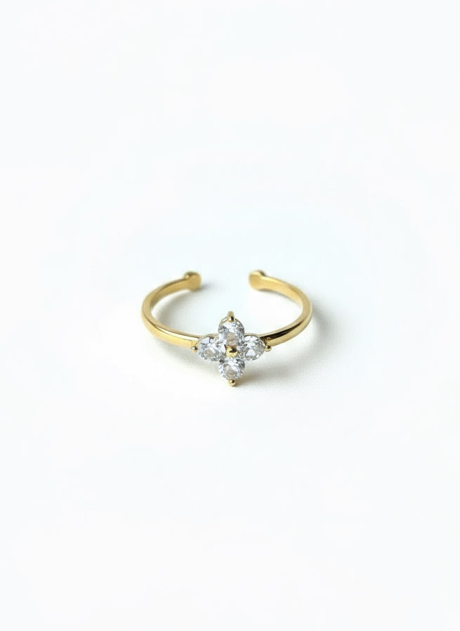 Clover Ring with Zirconia stones