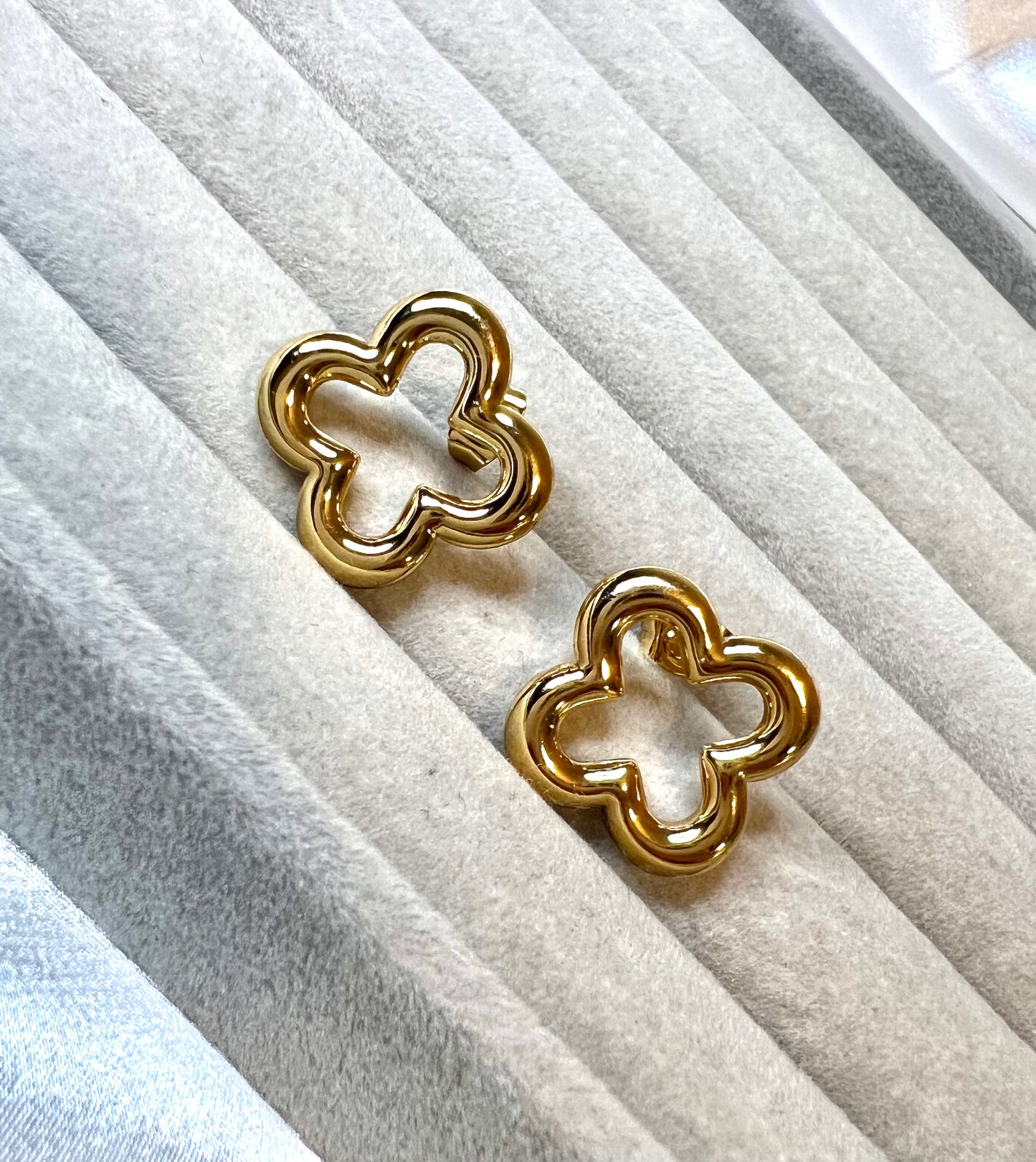 CLEARANCE SALE Lucky Lola studs