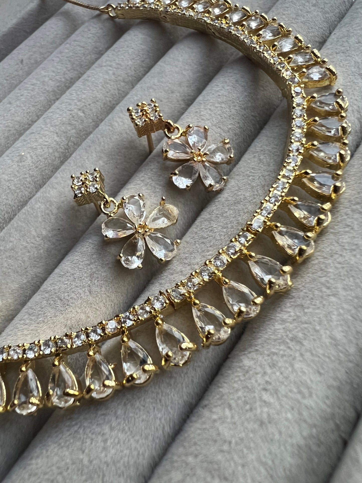 Eli necklaceset - 5 colors