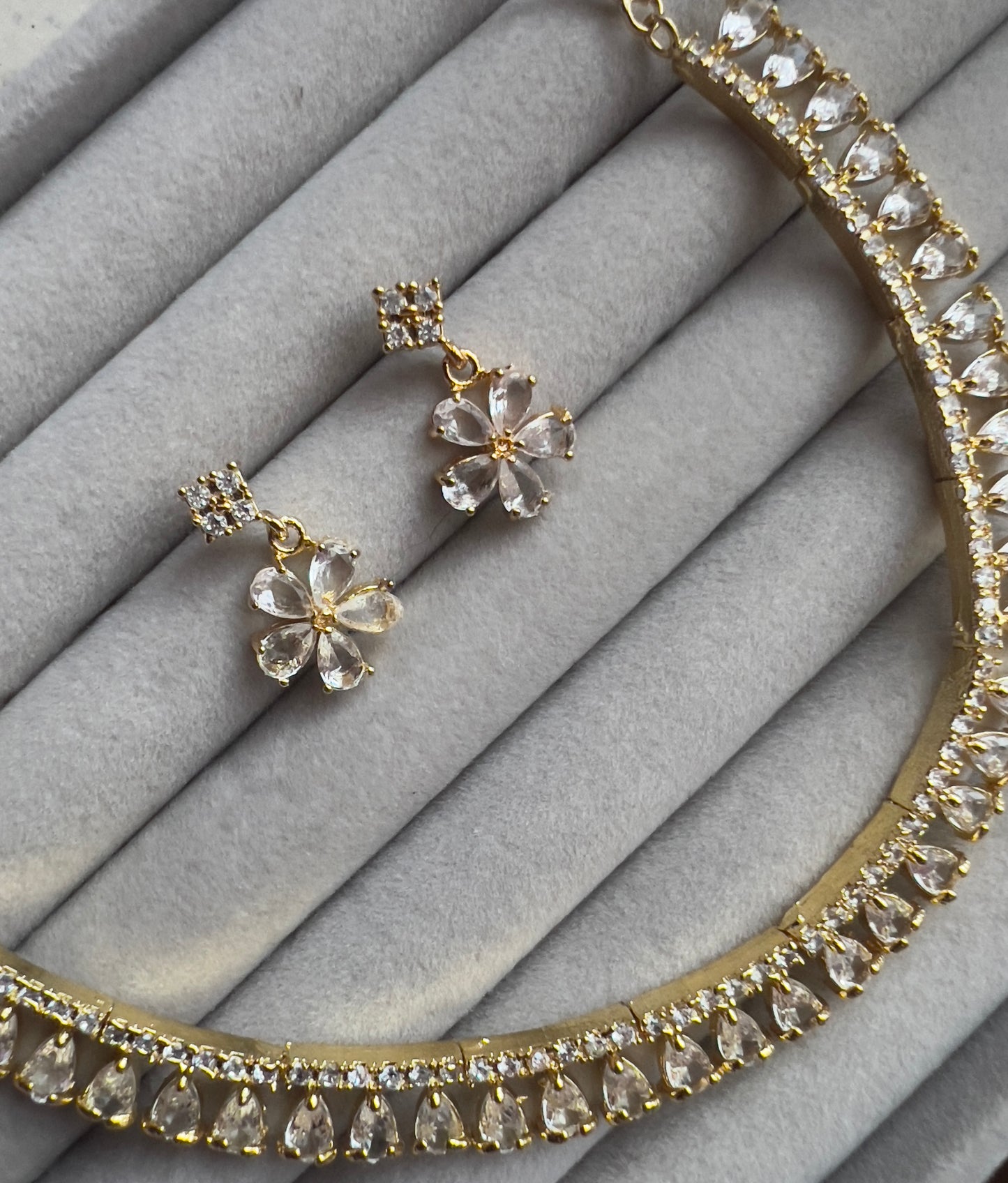 Eli necklaceset - 5 colors