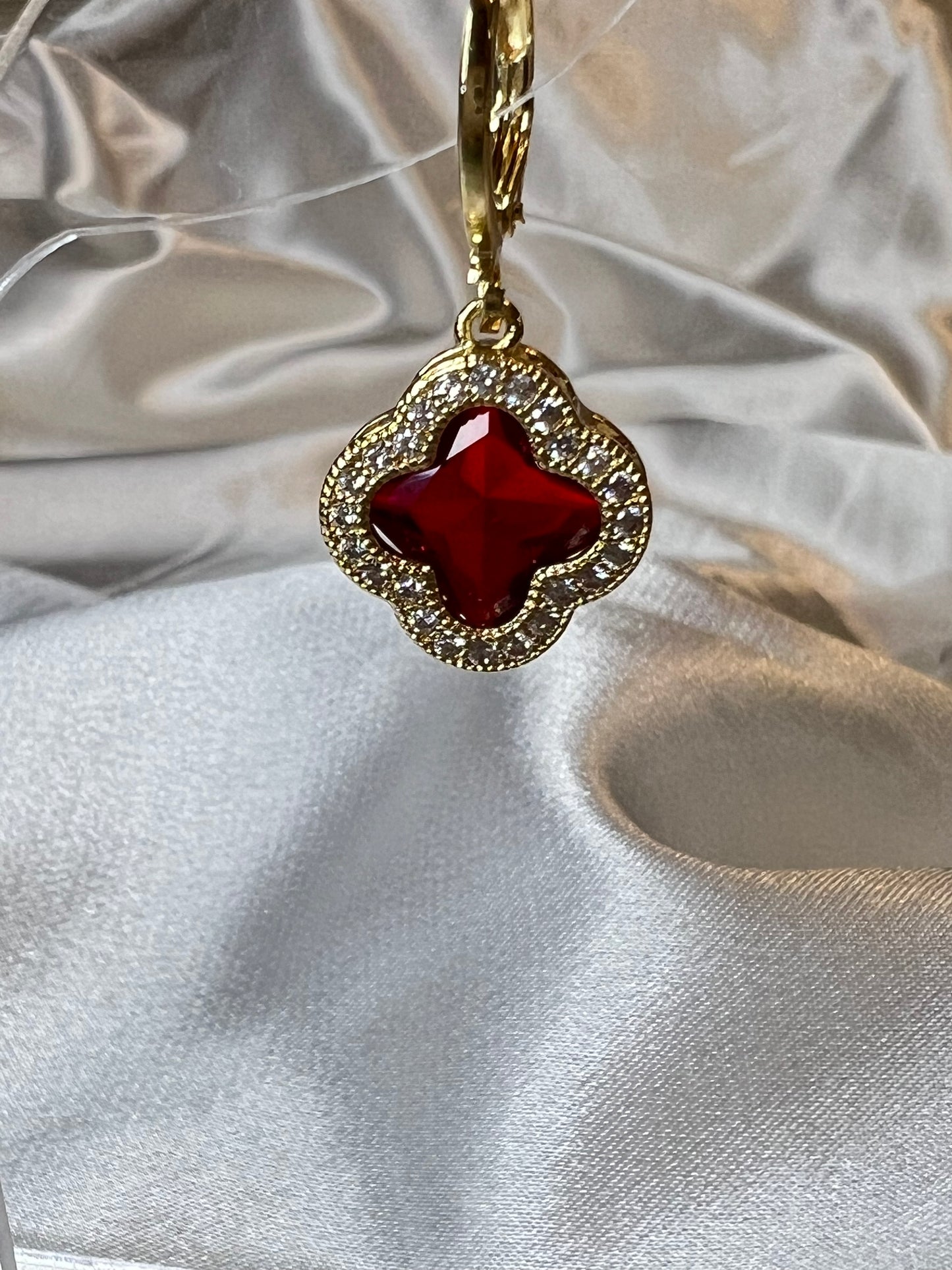 CLEARANCE SALE Clover