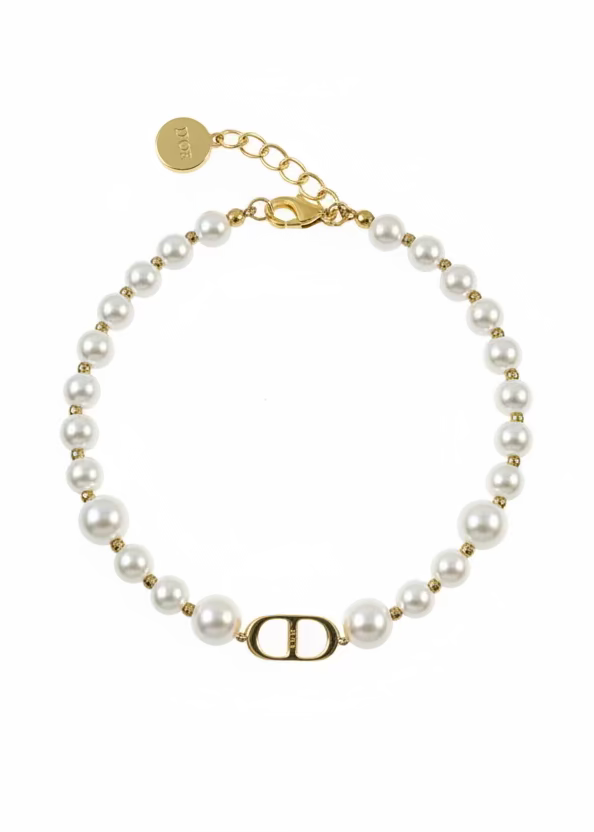 DD Pearl Necklace