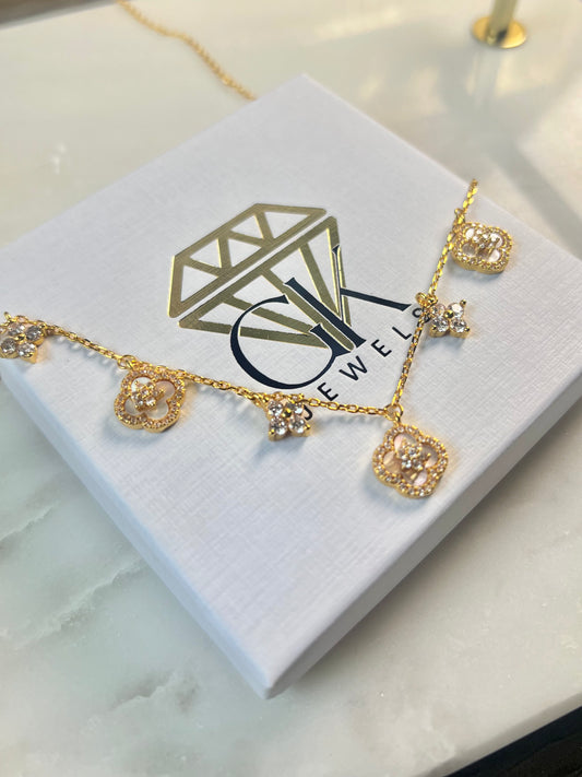 Bloom Necklace Golden