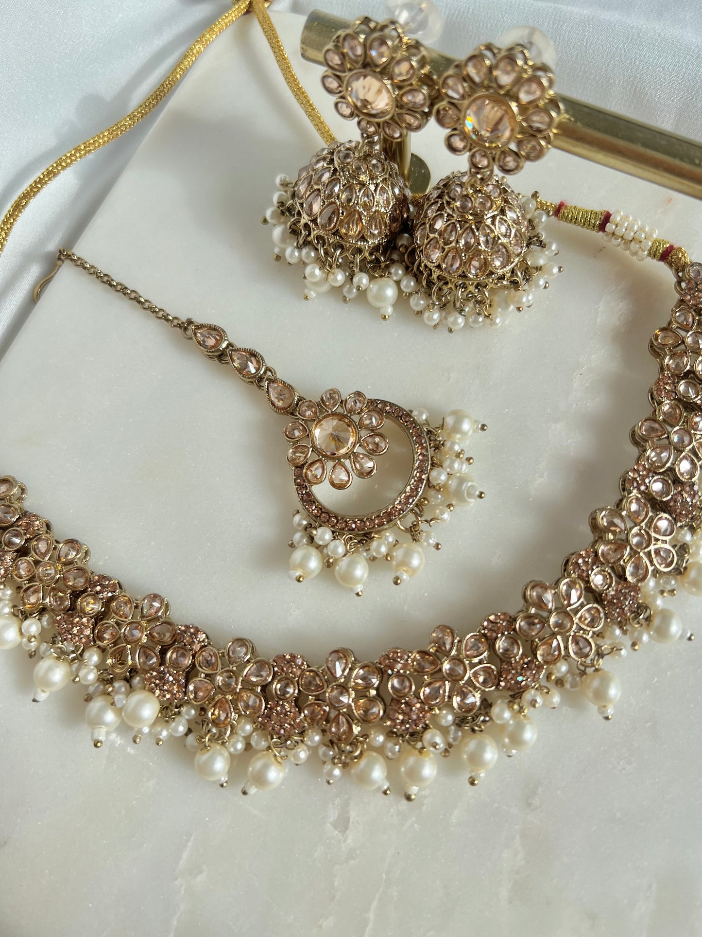 Anika Necklaceset