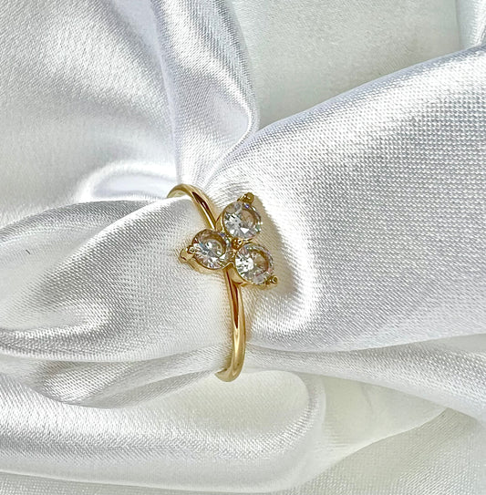 Clover Ring with Zirconia stones