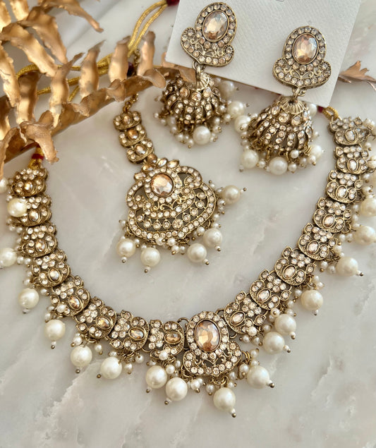 Anissa Necklaceset