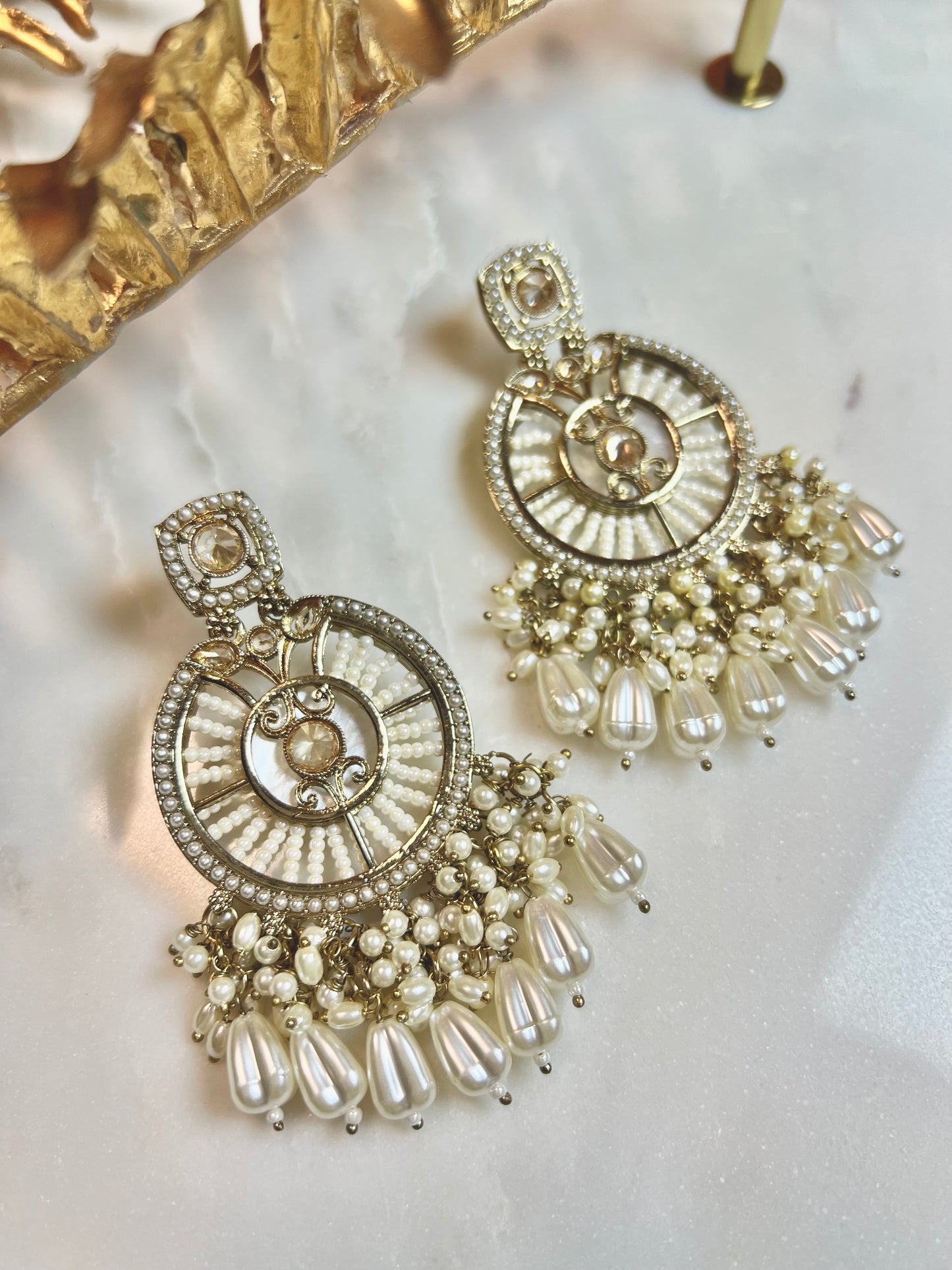 Manu Earrings - 6 colors