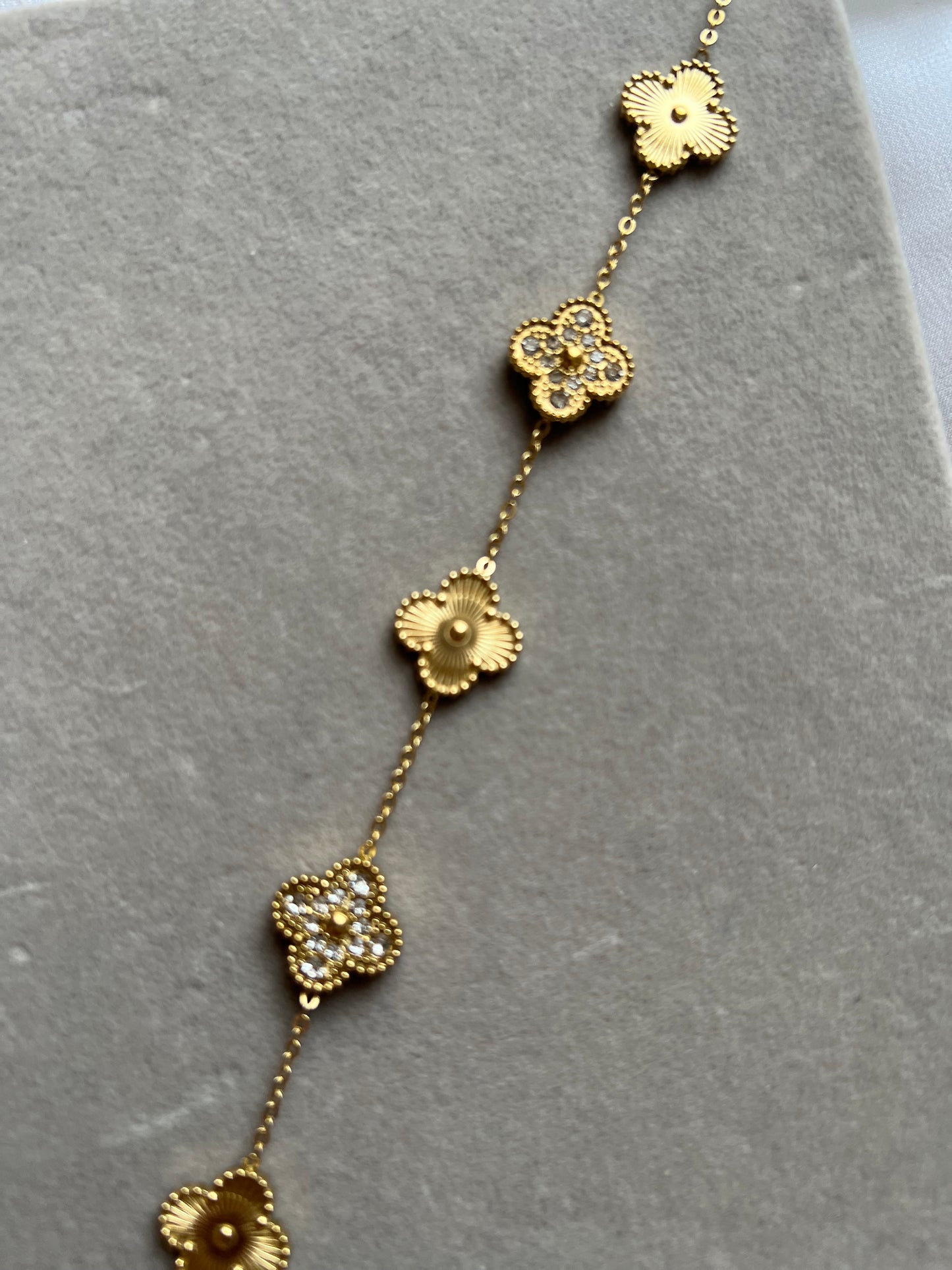 Lucky Glam Bracelet - Gold