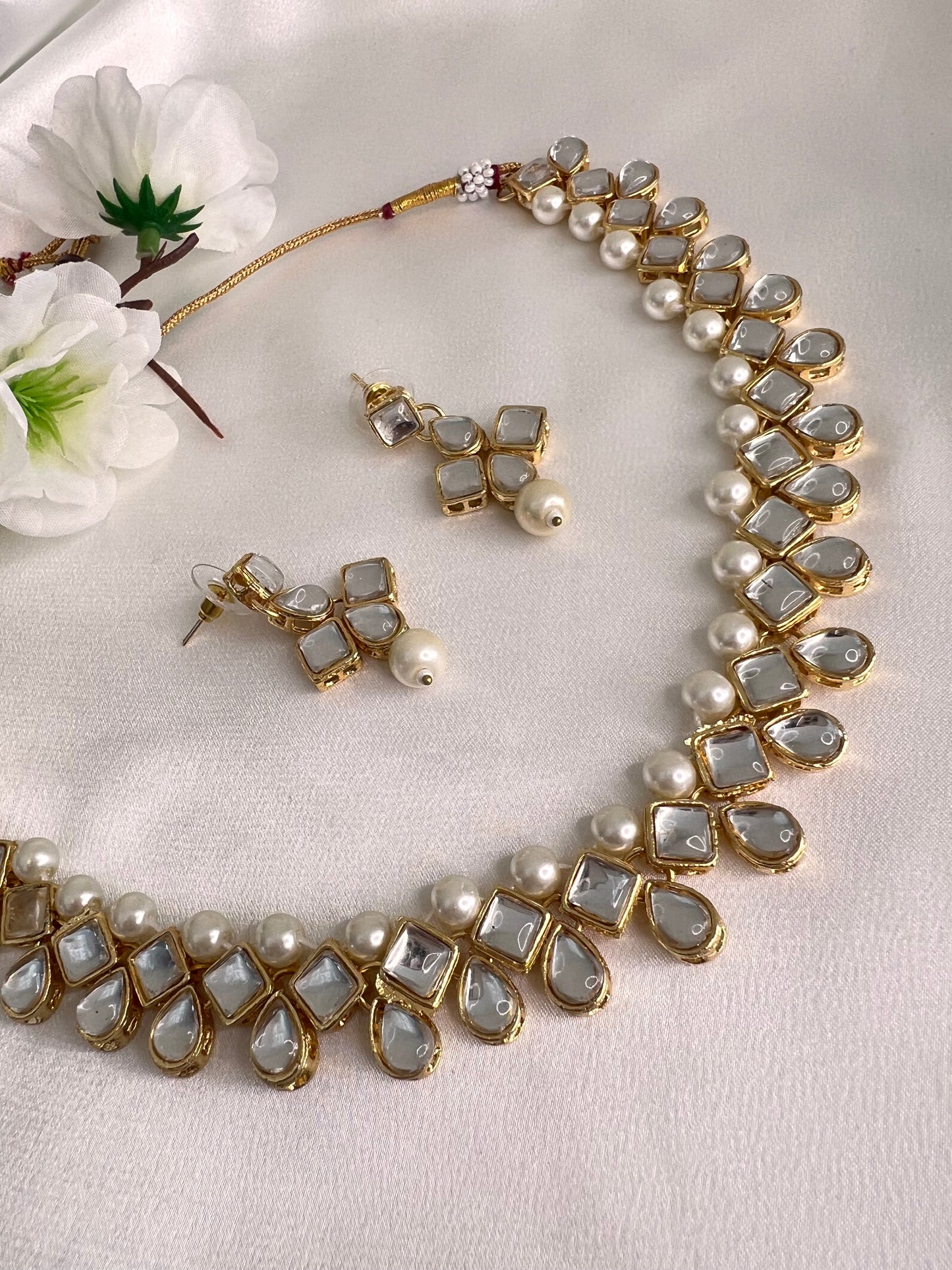 Pearly Kundan necklaceset